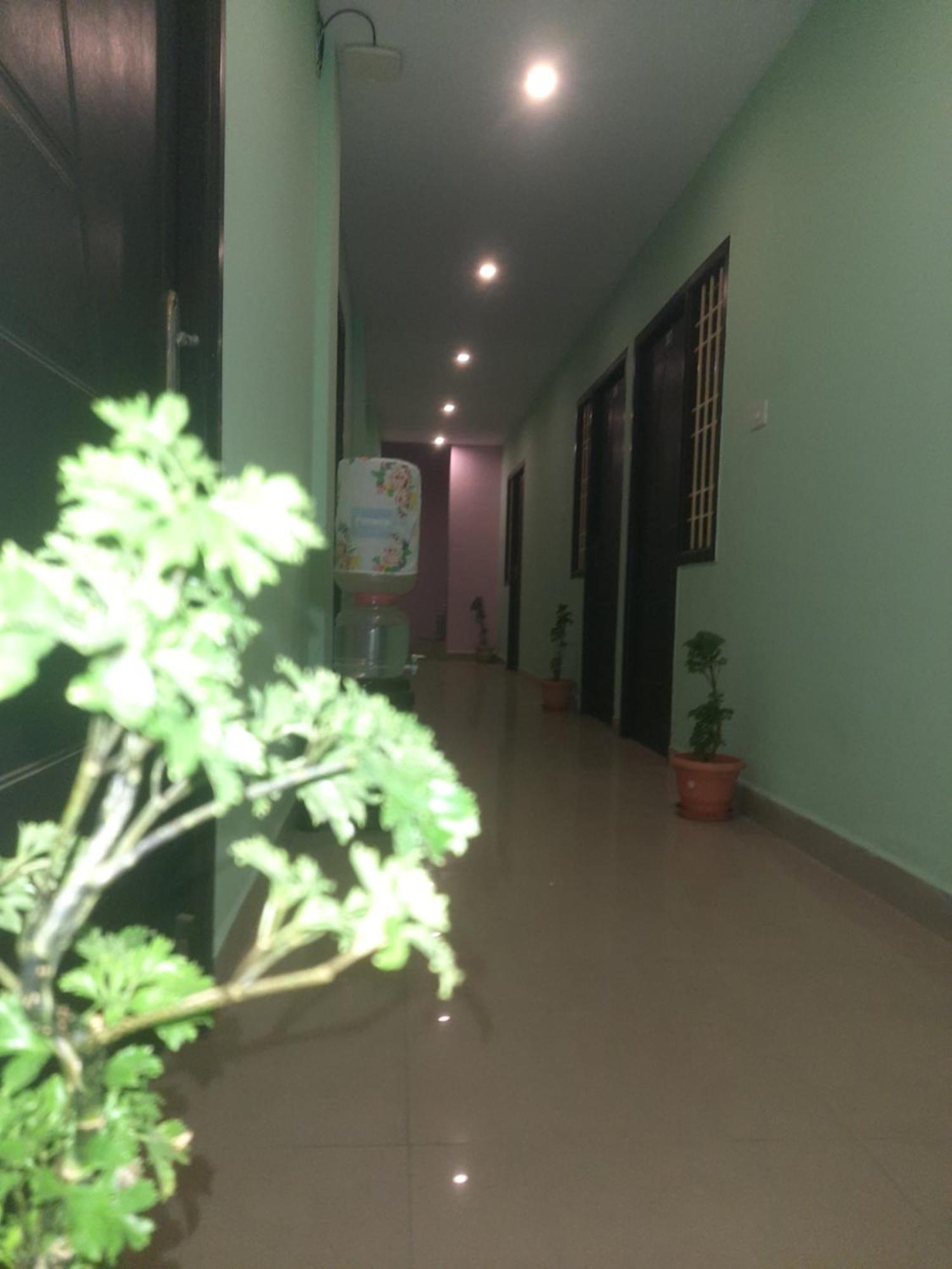 Skyway Rooms ポンディシェリ エクステリア 写真